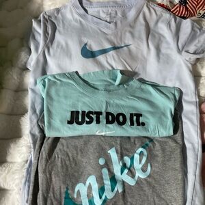 Girls Nike tees